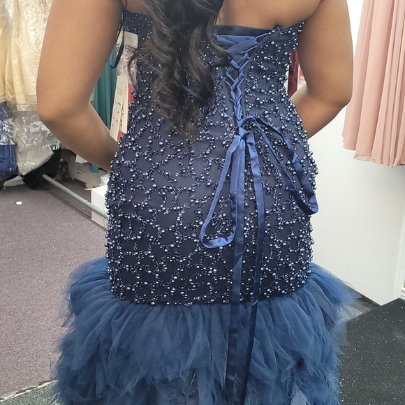 Beautiful Formal/Prom Dress - Picture 4 of 4